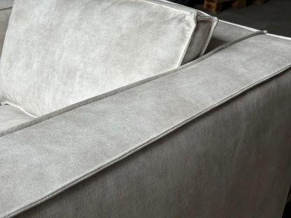 Fotoliu Collin – disponibil pe stoc