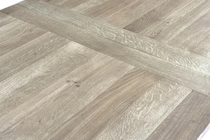 Masa extensibila FLUTURE - pe stoc de vanzare